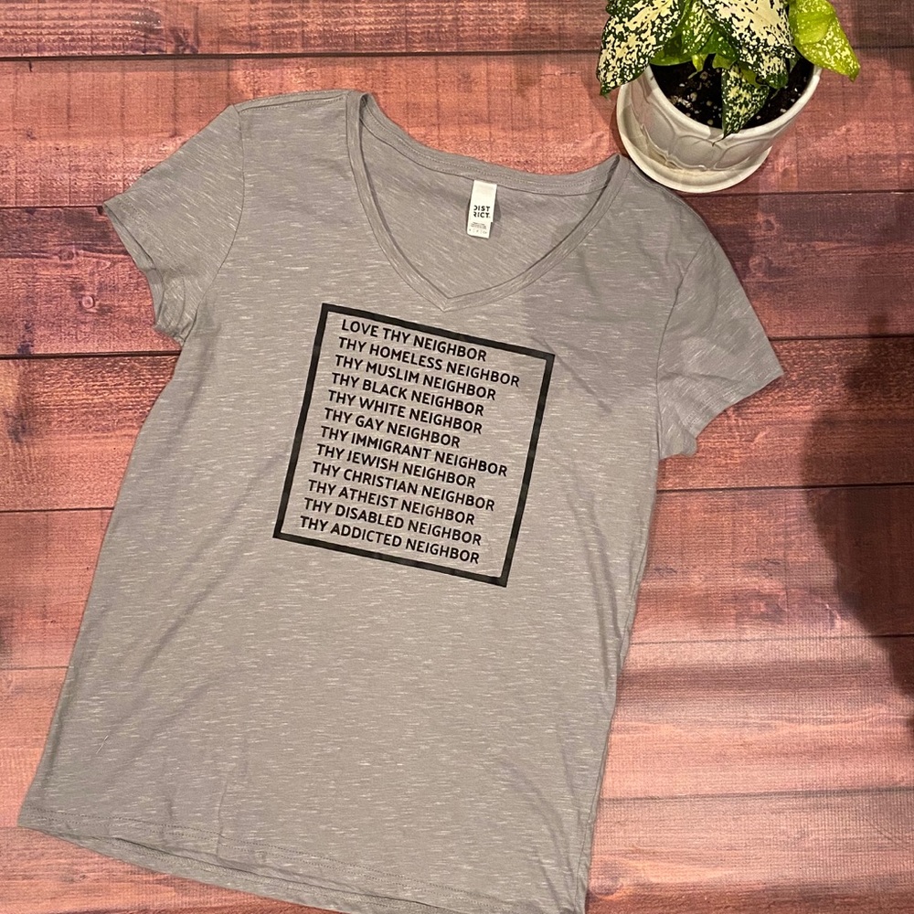 Graphic tee